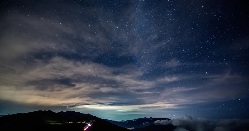Expériences nocturnes et sensorielles